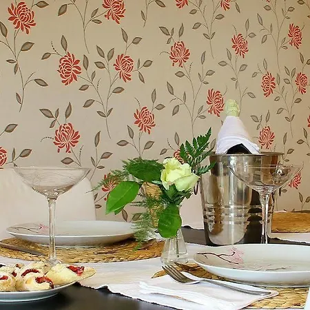 Varszallo Apartman Hotel Gyula
