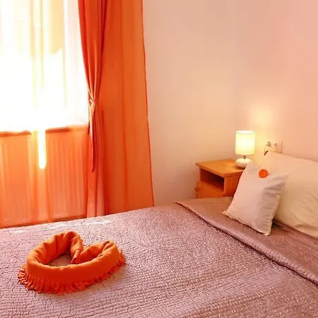 Varszallo Apartman Szálloda *