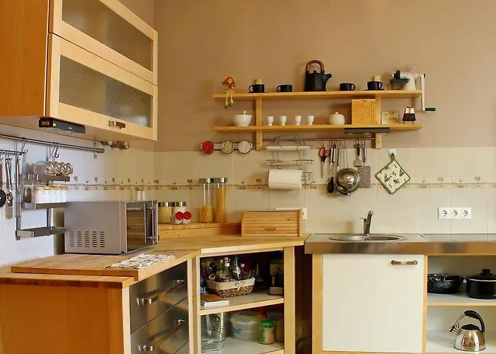 Varszallo Apartman Отель *