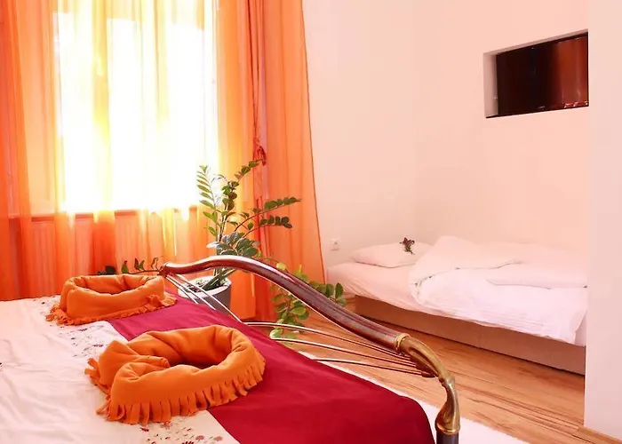 Varszallo Apartman Hotel Gyula